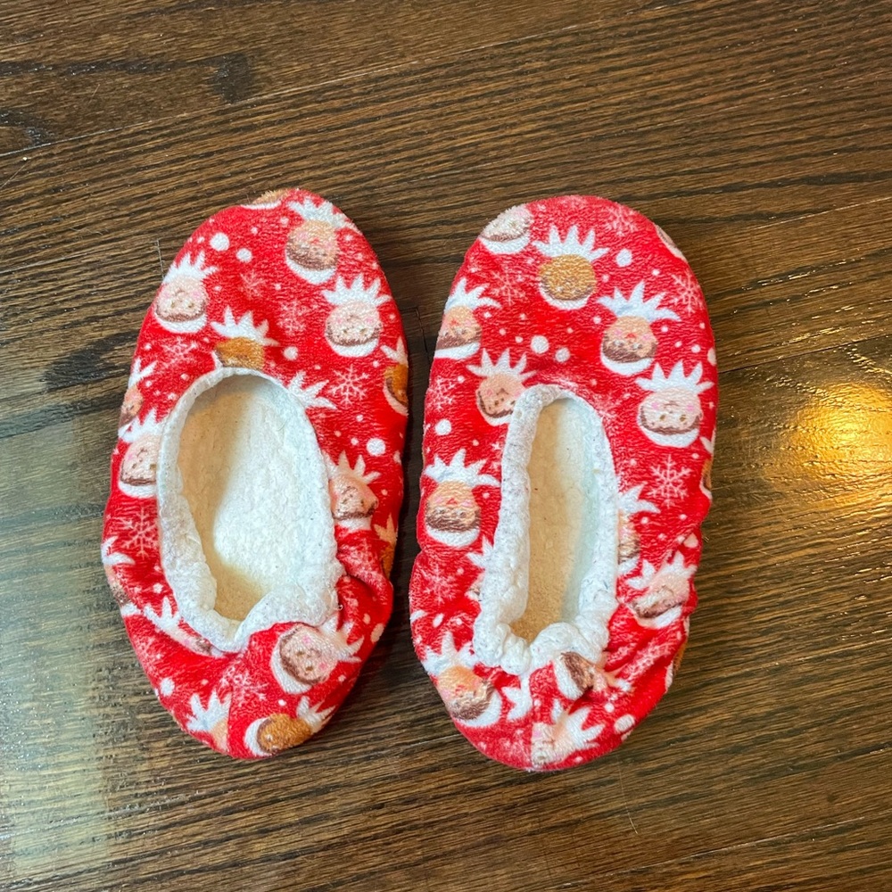 Elf on the shelf slippers